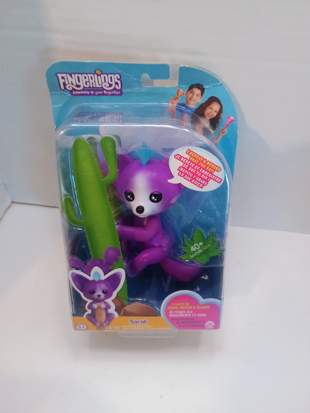 WowWee Fingerlings Sarah Purple Fox Interactive Toy Repeat Record 3574 NEW